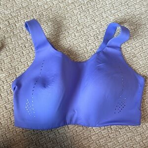 Never Worn Lululemon high impact bra